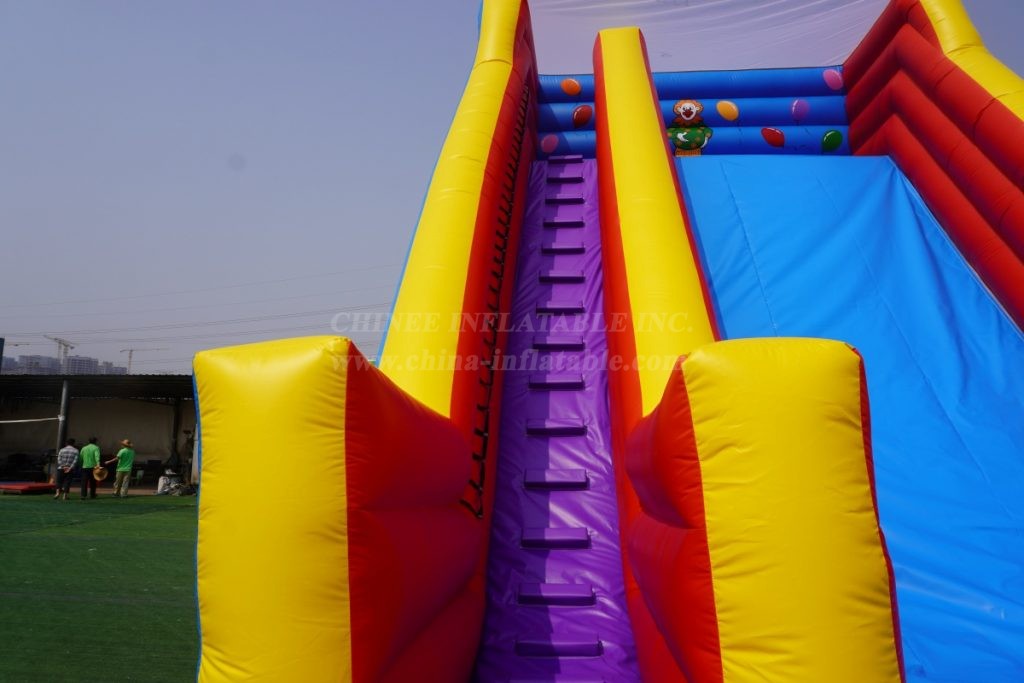 T8-486 Clown Inflatable Dry Slide