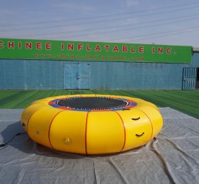 T20-004 Jeux d'eau étanches flottant sur la mer Trampoline gonflable pour enfants et adultes