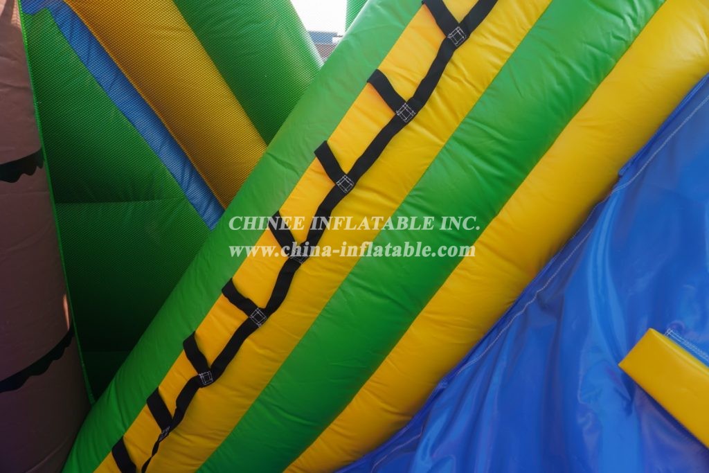 T7-1250 Shark Inflatable Obstacle Course Challenge Run