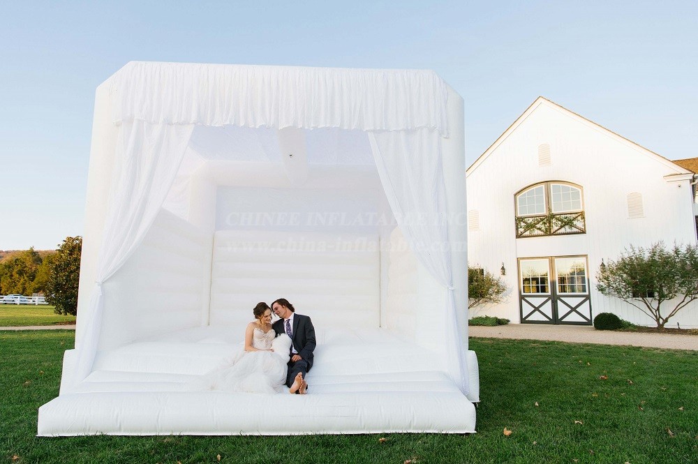 T2-3564 Giant White Wedding Bounce House