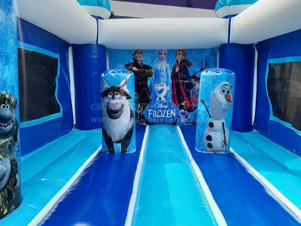 T2-4586 Disney Frozen Castle