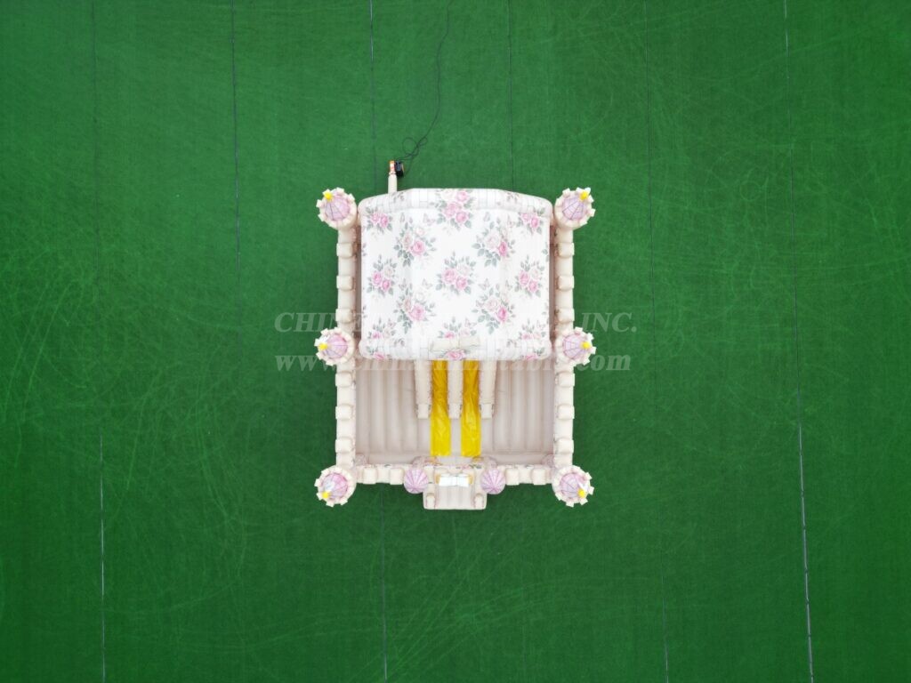T2-8712 Weddings Theme Inflatable Castles