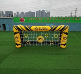 T11-7077 Jeu de tir au but gonflable sur le thème du Borussia Dortmund