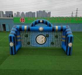 T11-7166 Jeu de tir au but gonflable sur le thème de l’Inter Milan