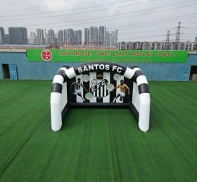 T11-7254 Jeu de tir au but gonflable à thème Santos