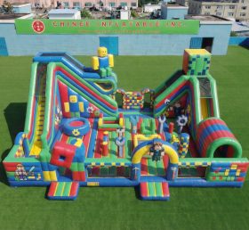 T6-7013 Parc d’attractions gonflable sur le thème Roblox