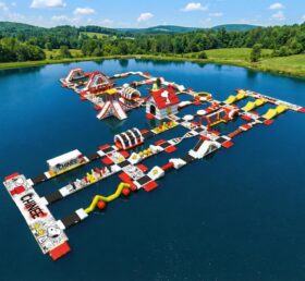 S651 Parc Aquatique Gonflable Thème Snoopy