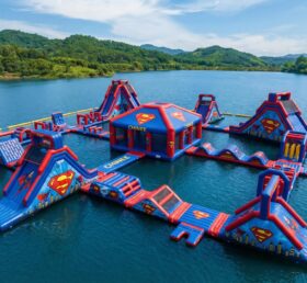 S654 Parc Aquatique Gonflable Thème Superman