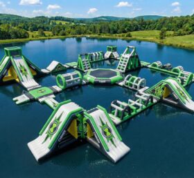 S665 Parc Aquatique Gonflable Thème Ben 10
