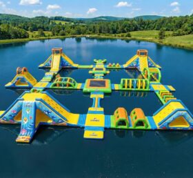 S883 Parc aquatique gonflable thème Baby Shark