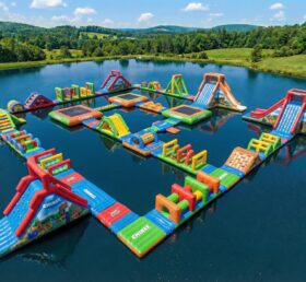 S924 Parc Aquatique Gonflable Thème Roblox