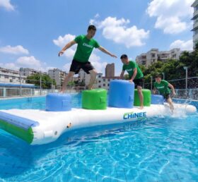 T10-625 Aire de jeux aquatique flottante gonflable - Piliers amusants