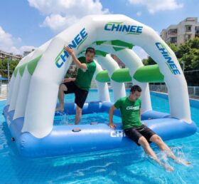 T10-604 Parcours d'obstacles aquatique gonflable - Bar de la jungle