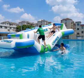 T10-623 Grand grimpeur gonflable aquatique